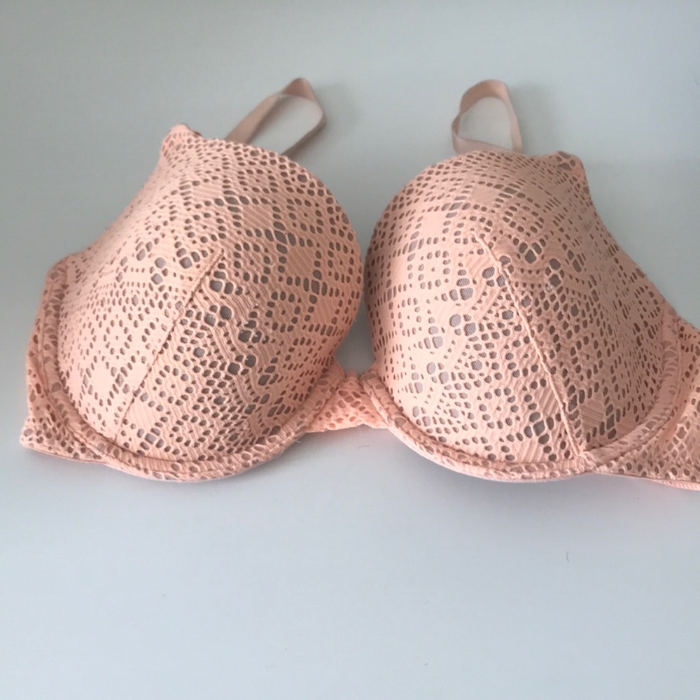 Victoria’s Secret Sexy Tee Demi Bra